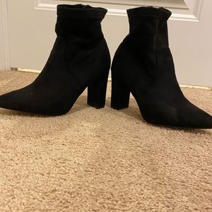 Black ankle Booties with pointed toe